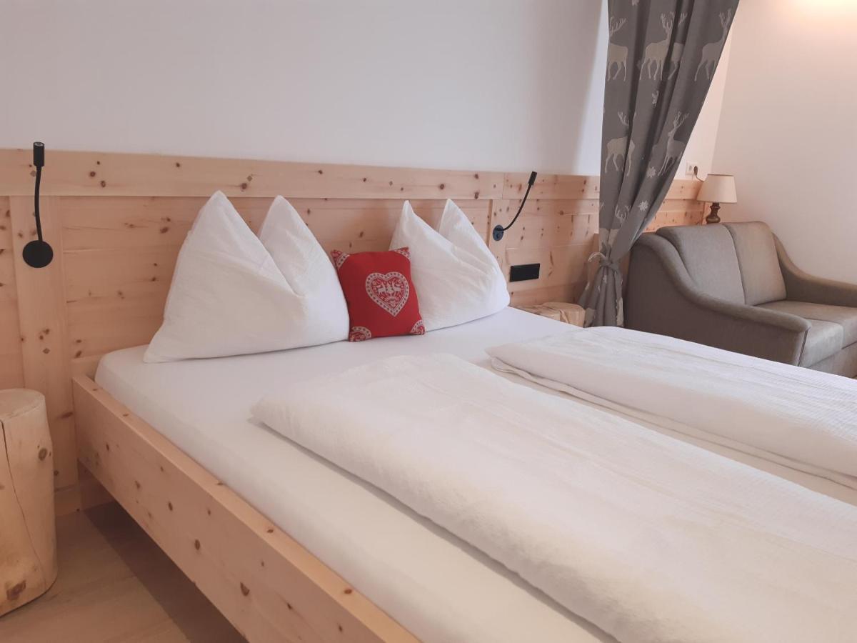 Haus Talblick "Wallbug" Ferienwohnung 1 Naturns Eksteriør bilde